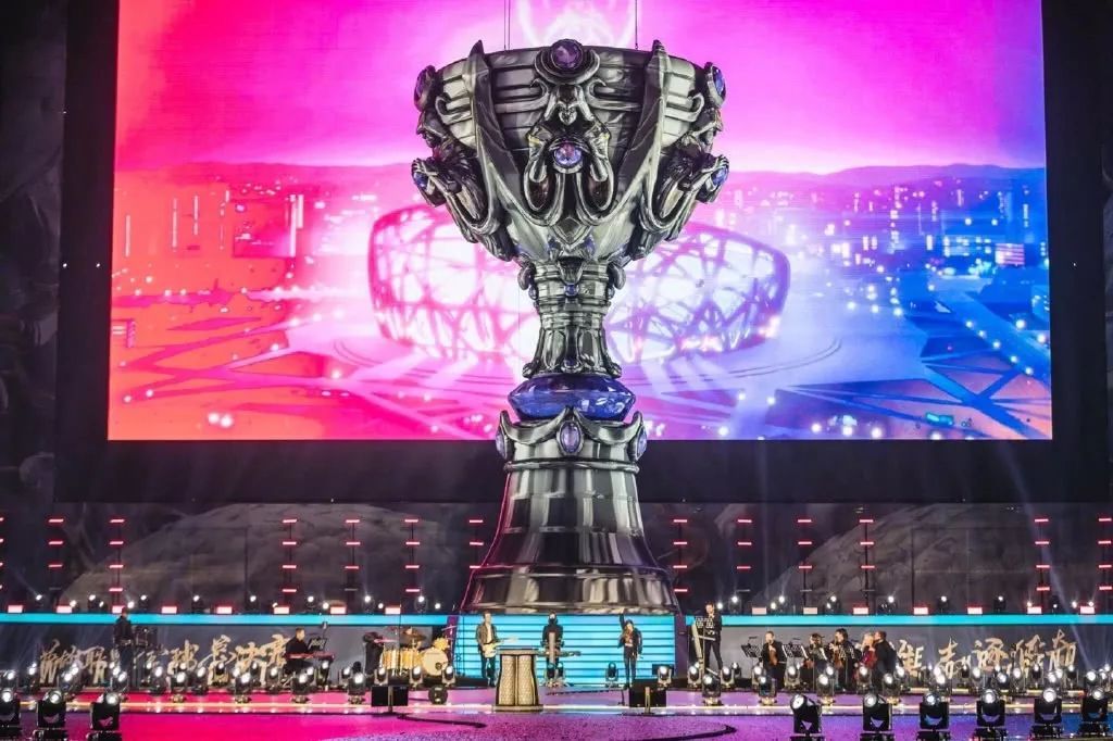 Maniac 因性骚扰指控被暂停参加ESL Pro League